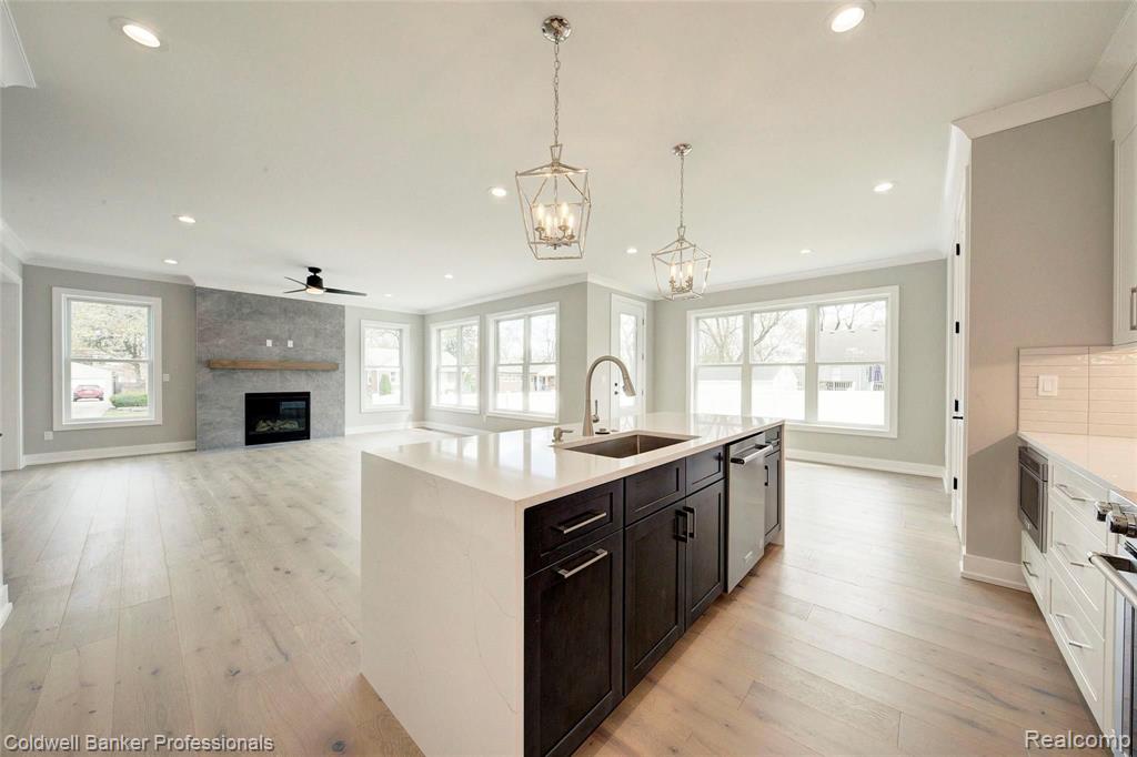 4101 Buckingham Road Royal Oak, MI 48073 - Photo 17 of 82