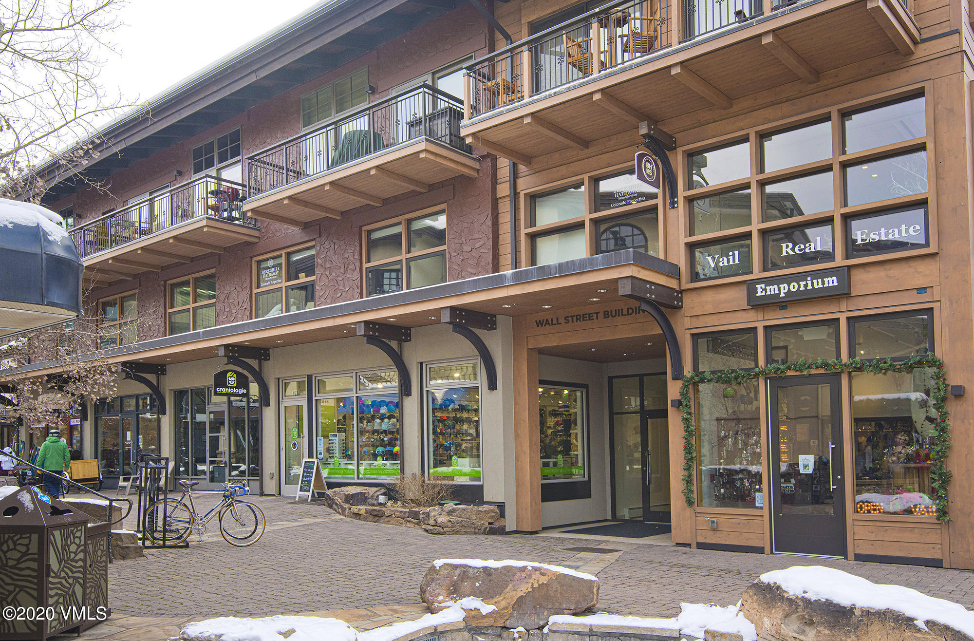 225 Wall Street, Unit 307 Vail, CO 81657 - Photo 26 of 31 front view of a building