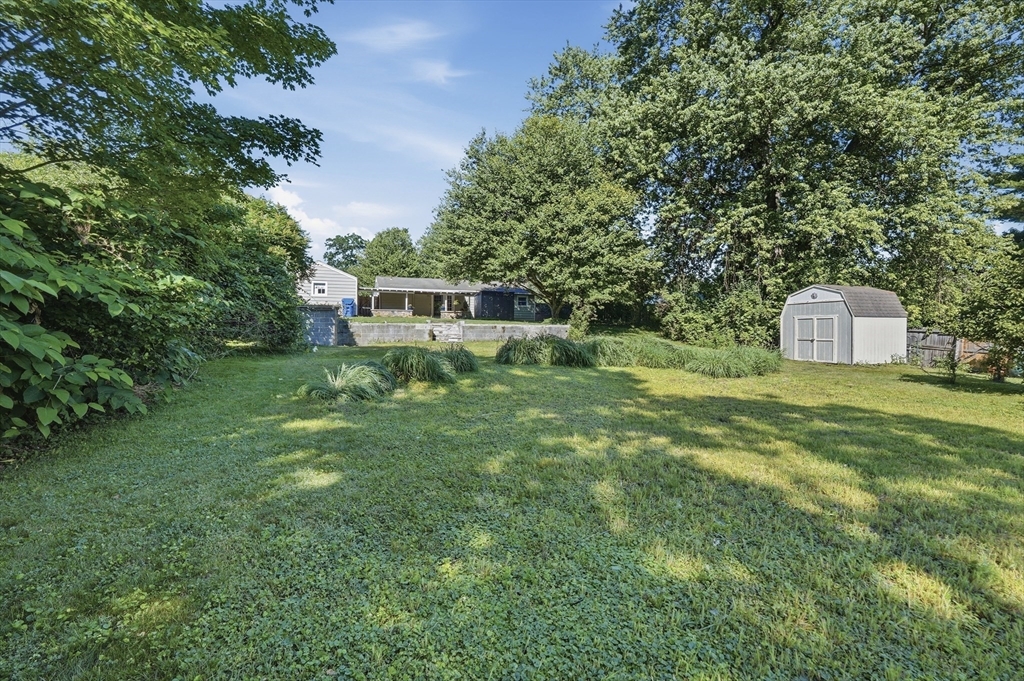 251 Shady Brook Lane Springfield, MA 01118 - Photo 28 of 32