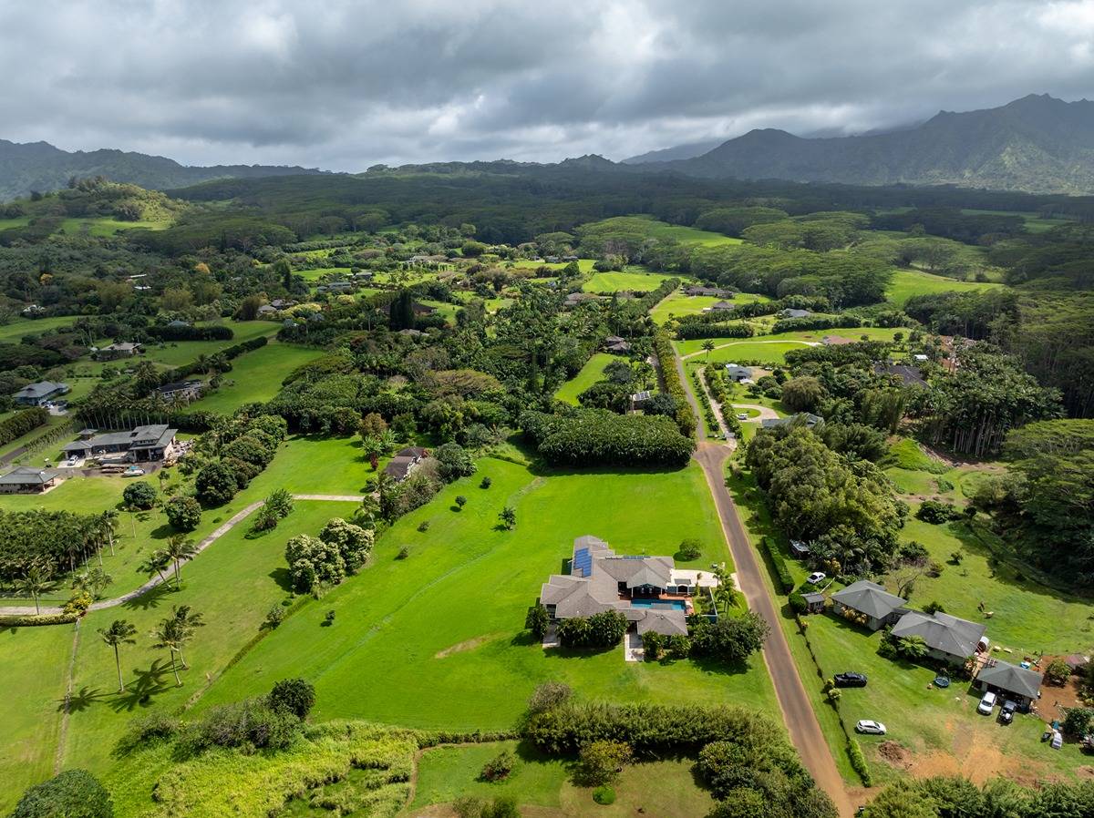 1661 Huli Road Kilauea, HI 96754 - Photo 16 of 28 a view of a garden with an ocean