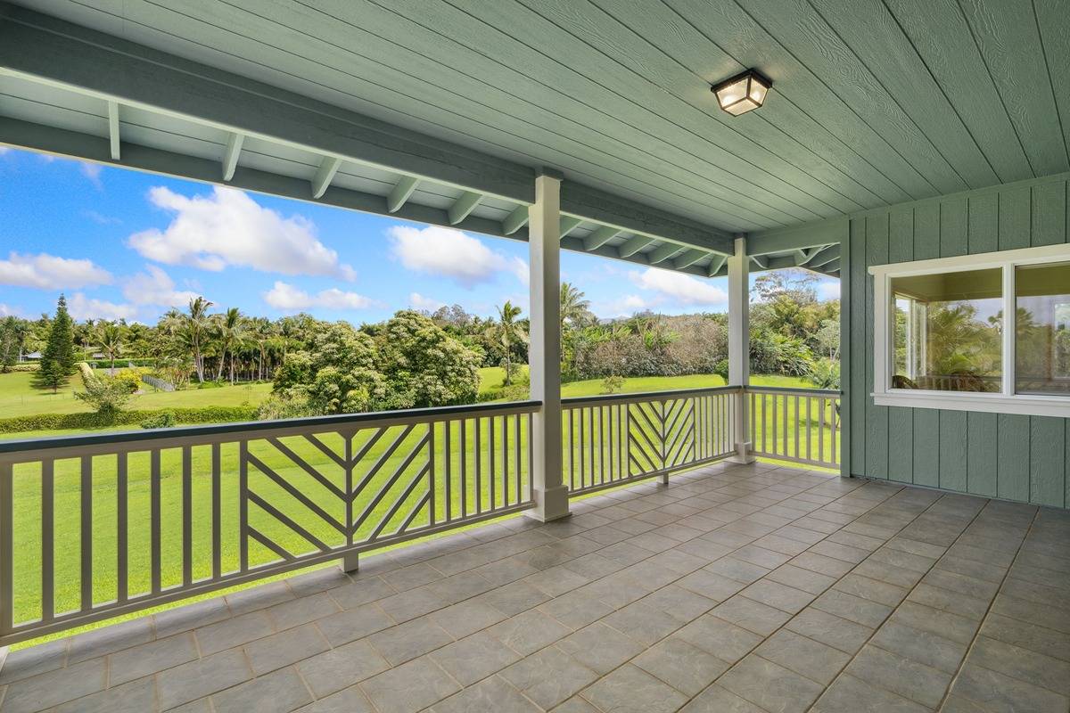 1661 Huli Road Kilauea, HI 96754 - Photo 3 of 28 a view of balcony with furniture