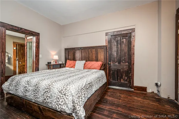 $399,000 | 11409 Highway 150, Greenville, IN 47124