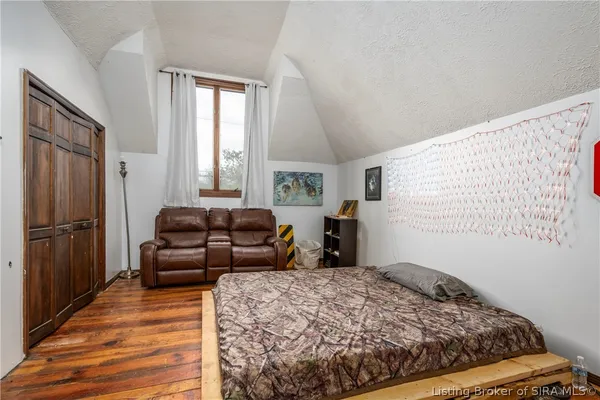 $399,000 | 11409 Highway 150, Greenville, IN 47124