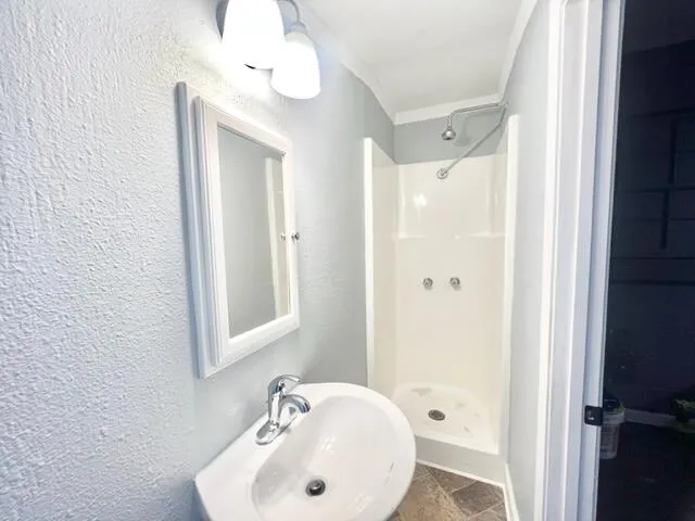 $2,150 | 333 Edge Avenue, Valparaiso, FL 32580