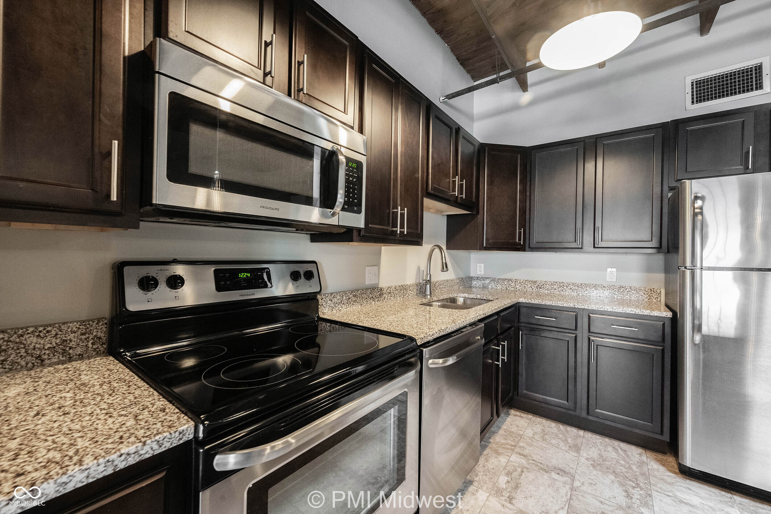 501 Madison Avenue, Unit 305 Indianapolis, IN 46225 - Photo 3 of 13