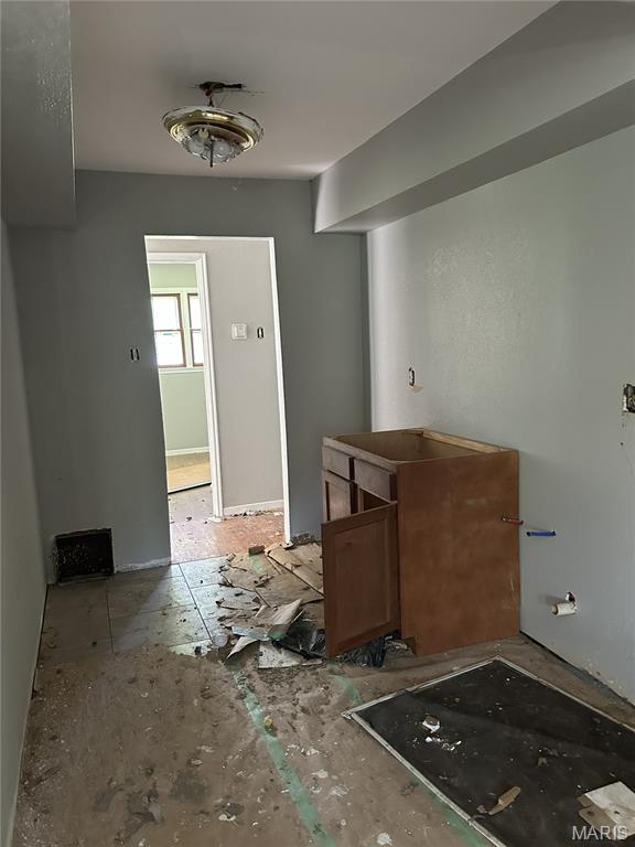 404 Lancashire Road St. Louis, MO 63137 - Photo 6 of 24