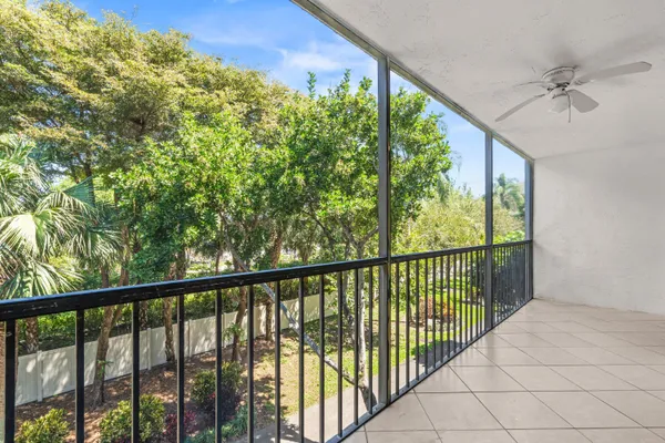 $1,650 | 7301 Amberly Lane, Unit 304, Delray Beach, FL 33446