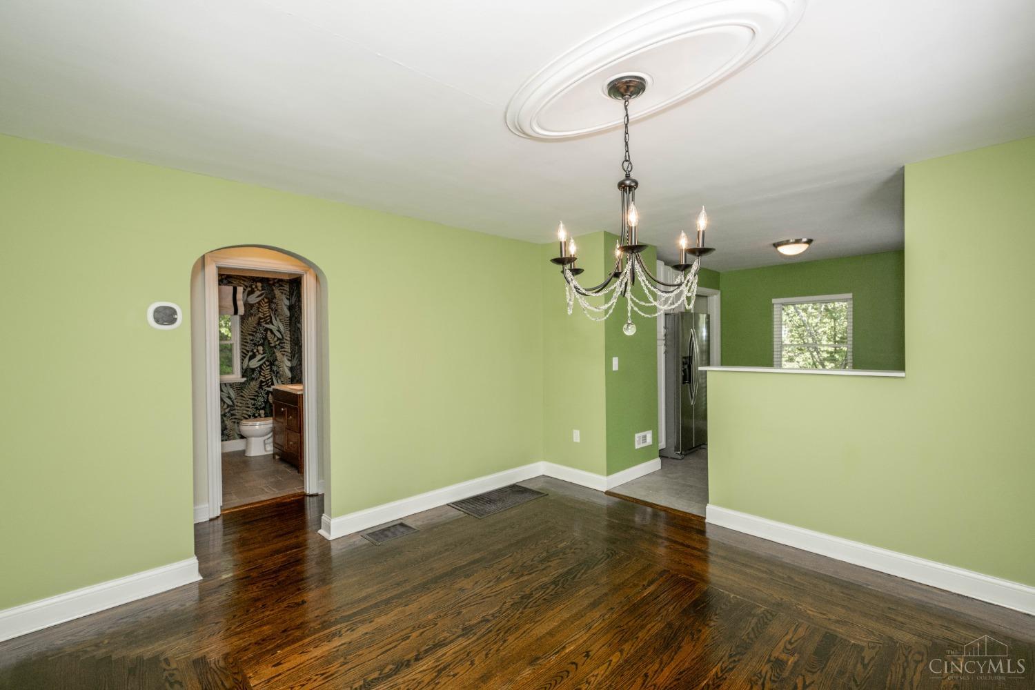 7396 Dawson Road Madeira, OH 45243 - Photo 13 of 42