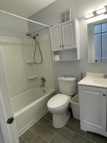 $220,000 | 1475 Sacramento Drive, Unit 1475, Hanover Park, IL 60133