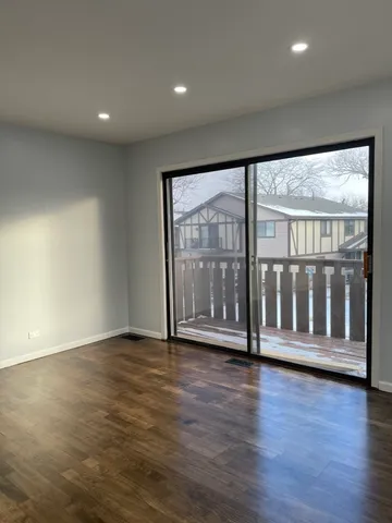 $220,000 | 1475 Sacramento Drive, Unit 1475, Hanover Park, IL 60133