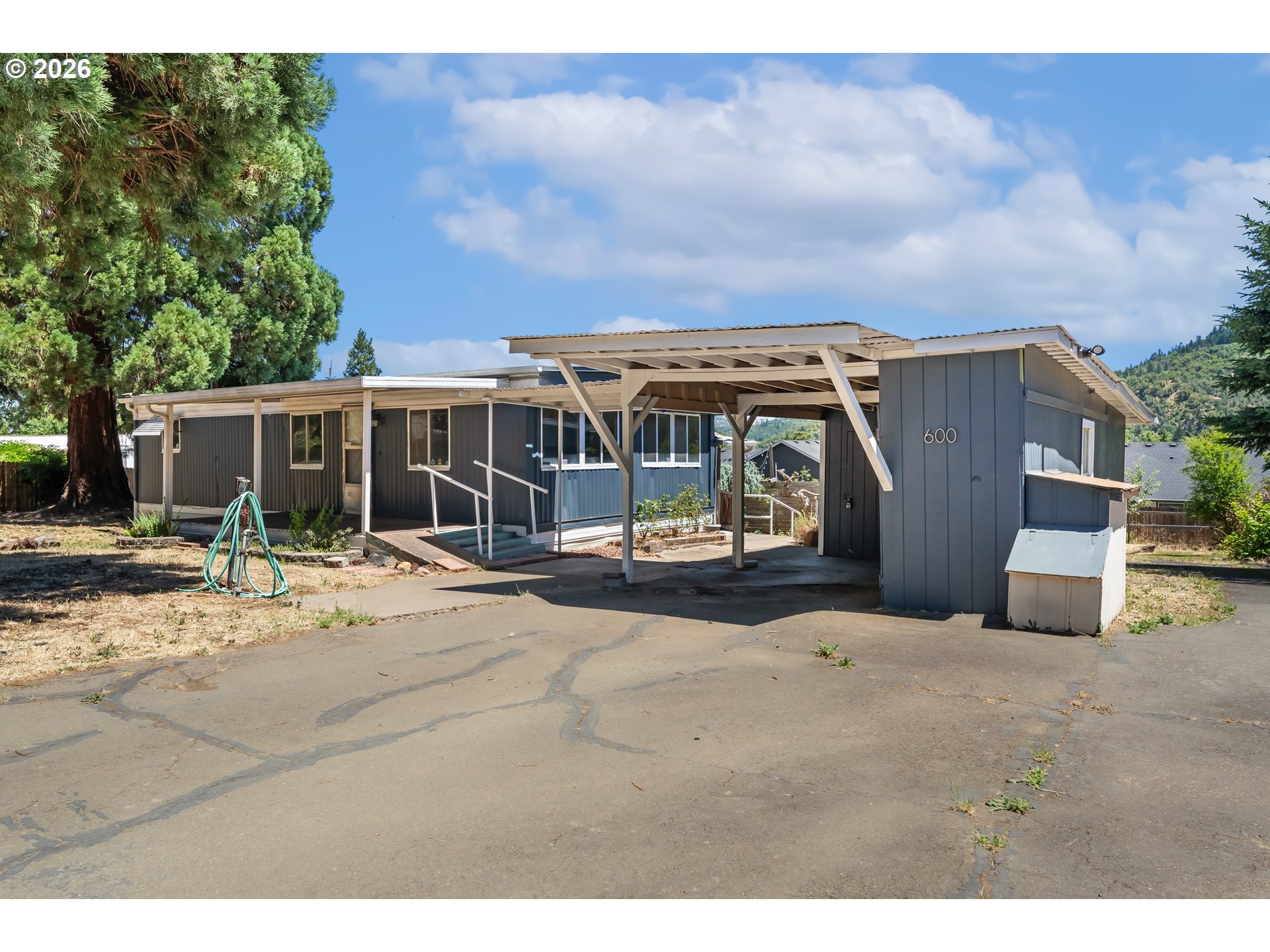 600 Southeast Edgewood Street Winston, OR 97496 - Photo 1 of 41