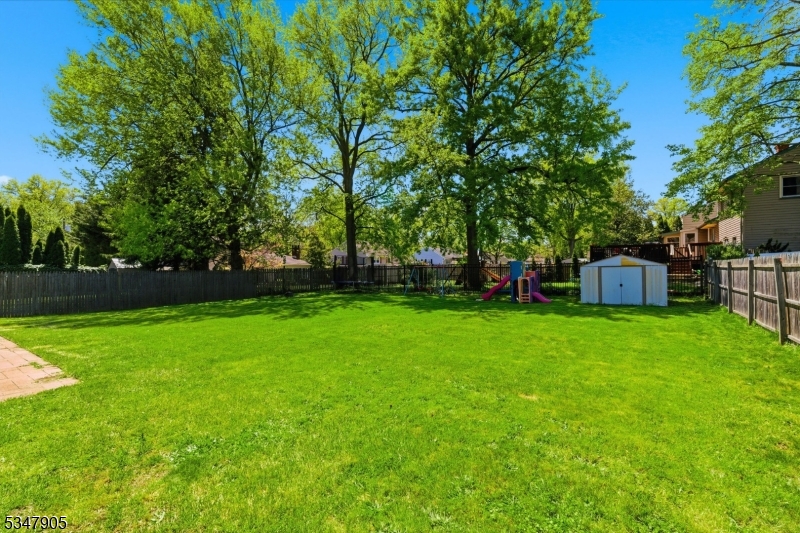 205 New Dover Road Woodbridge, NJ 07067 - Photo 28 of 44