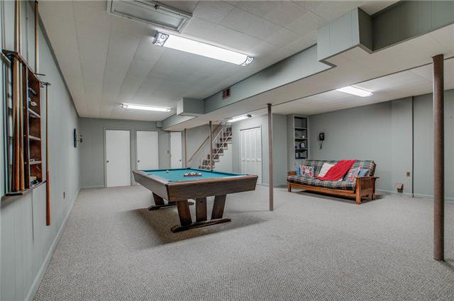 512 Colice Jeanne Road Nashville, TN 37221 - Photo 14 of 20 Huge bonus recreation room, laundry, storage closets, built-ins and more basement level.