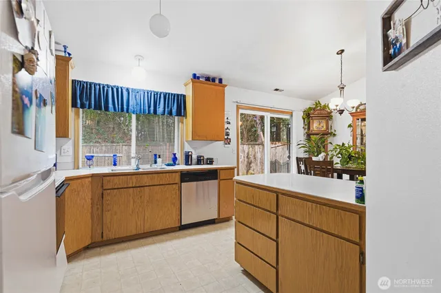 $750,000 | 13325 105th Ave Court East, Puyallup, WA 98374