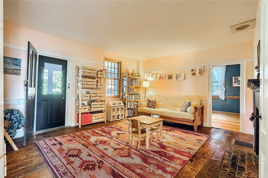 71 Great Road North Smithfield, RI 02896 - Photo 19 of 46