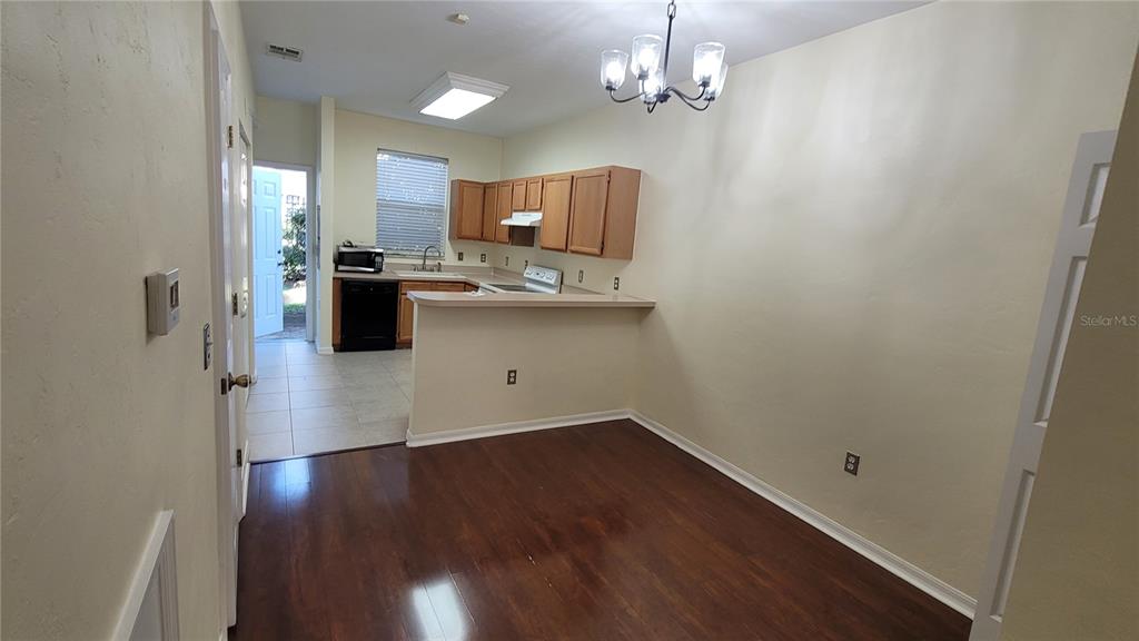 4415 Southwest 34th Street, Unit 507 Gainesville, FL 32608 - Photo 5 of 23