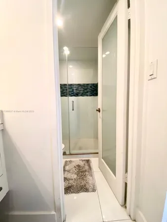 $2,300 | 100 Lincoln Road, Unit 906, Miami Beach, FL 33139