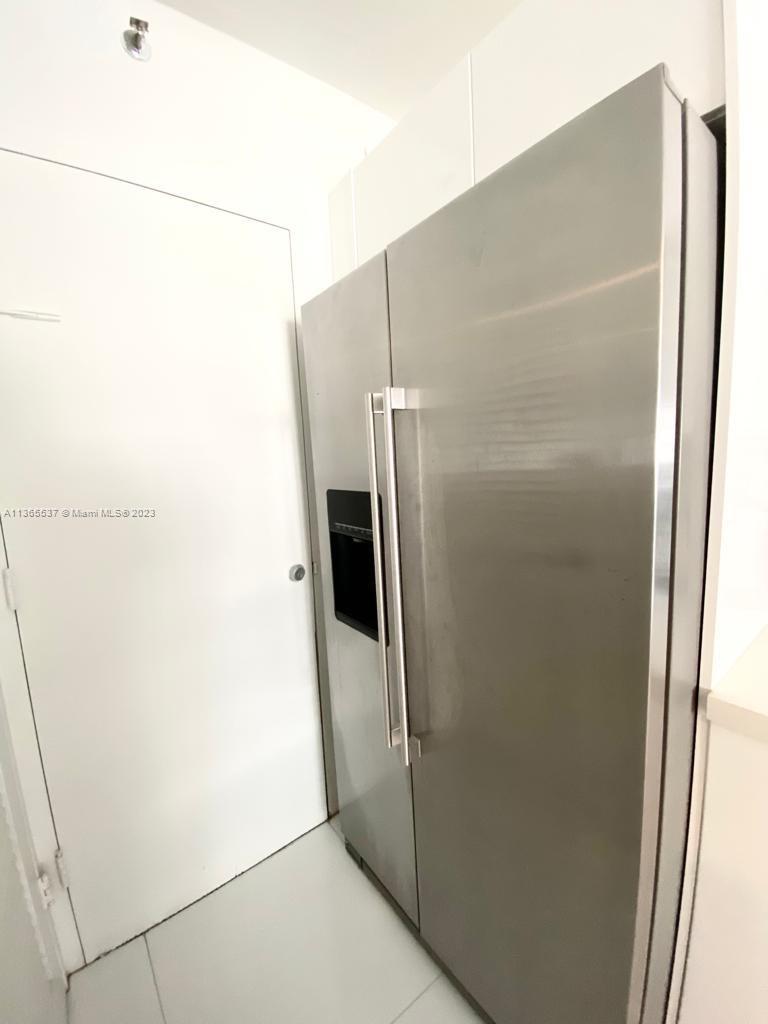 100 Lincoln Road, Unit 906 Miami Beach, FL 33139 - Photo 16 of 19