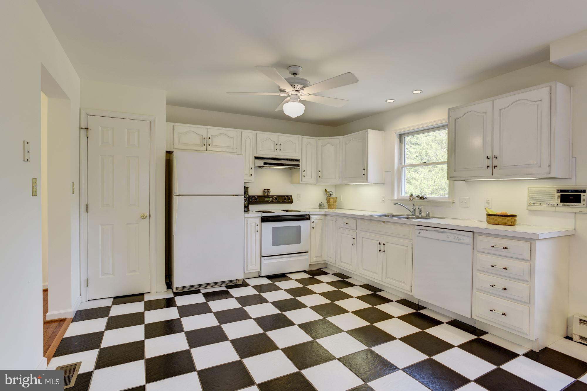 5327 Broadway Road White Hall, MD 21161 - Photo 11 of 49 Kitchen