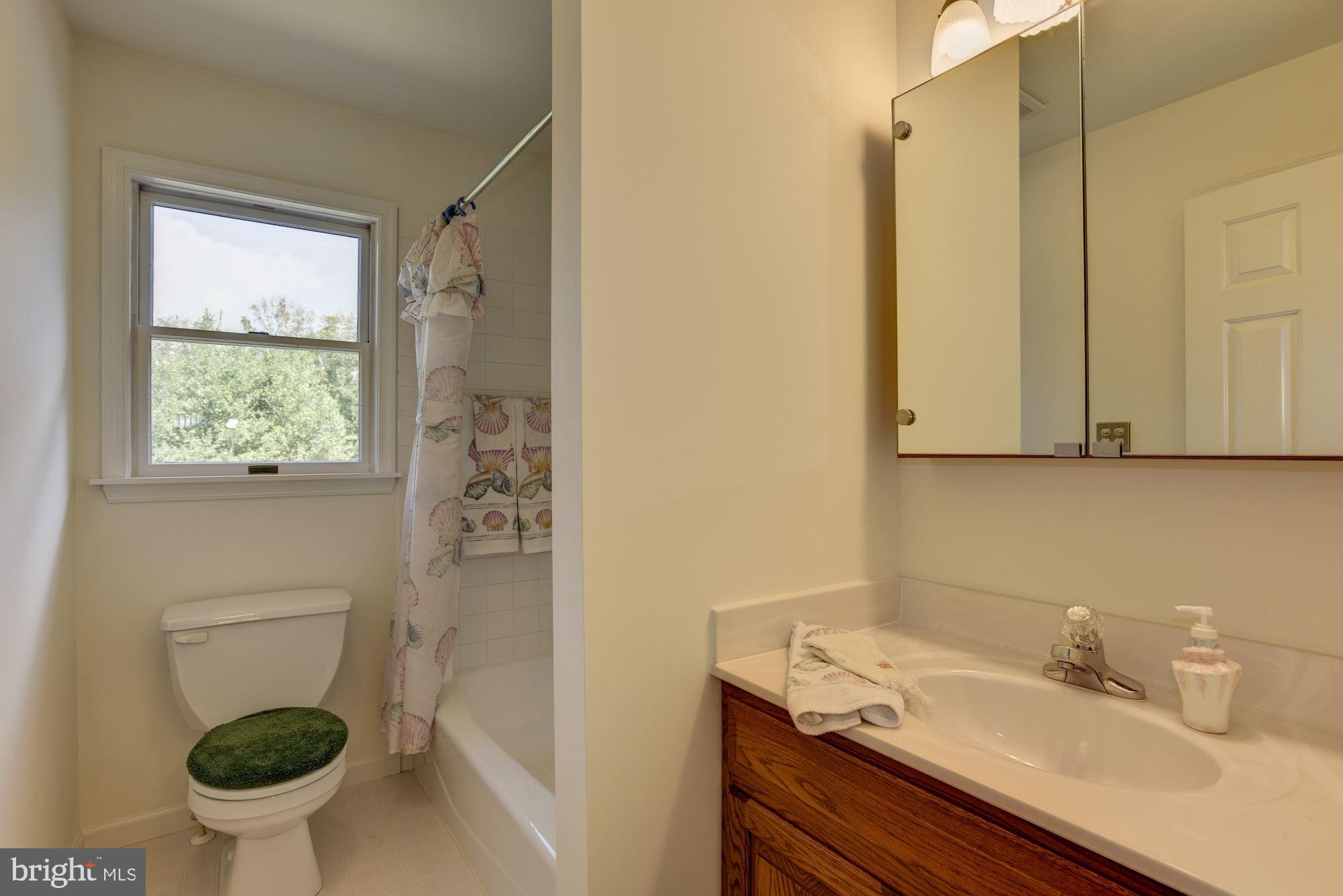 5327 Broadway Road White Hall, MD 21161 - Photo 20 of 49 Bath
