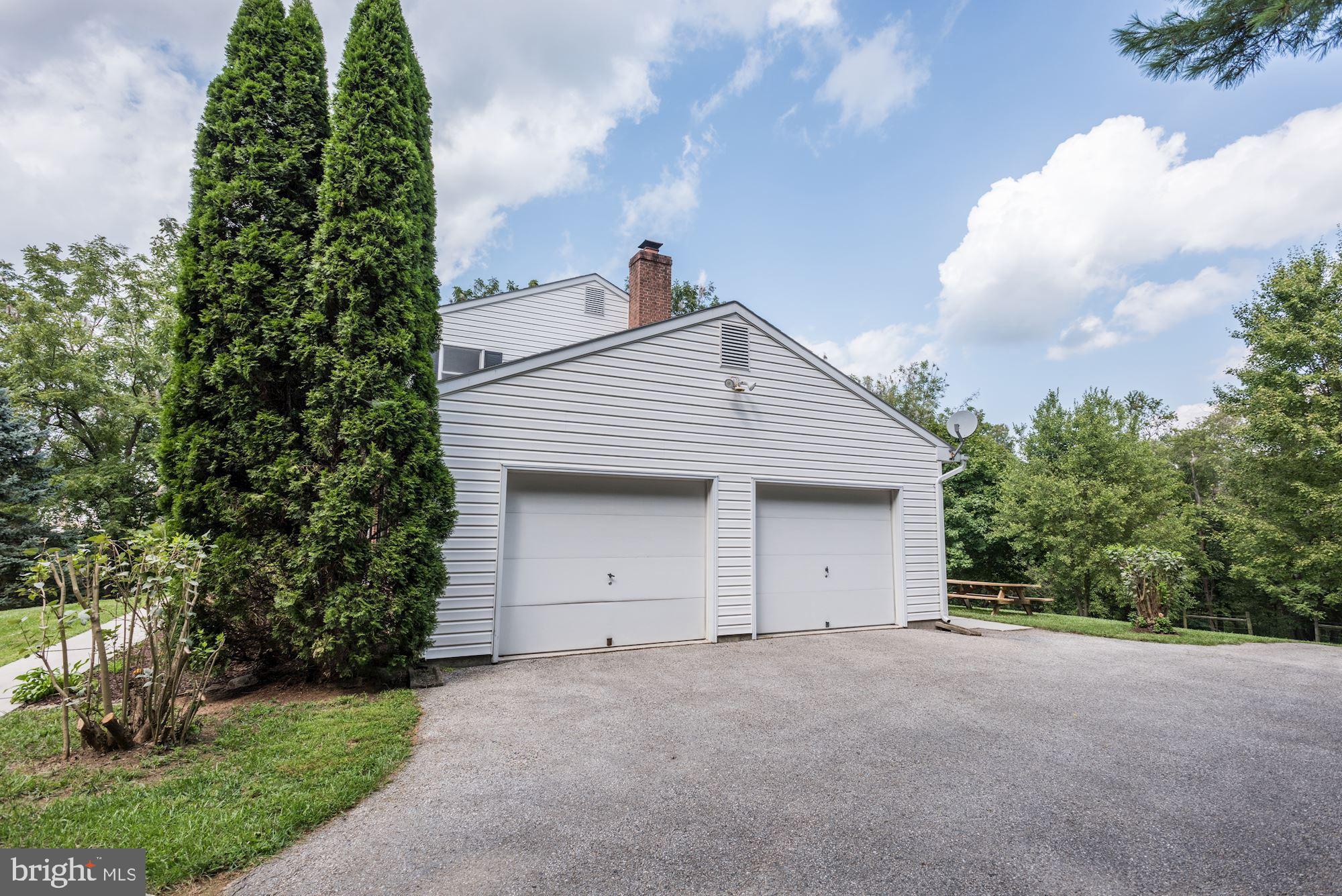 5327 Broadway Road White Hall, MD 21161 - Photo 26 of 49 Garage