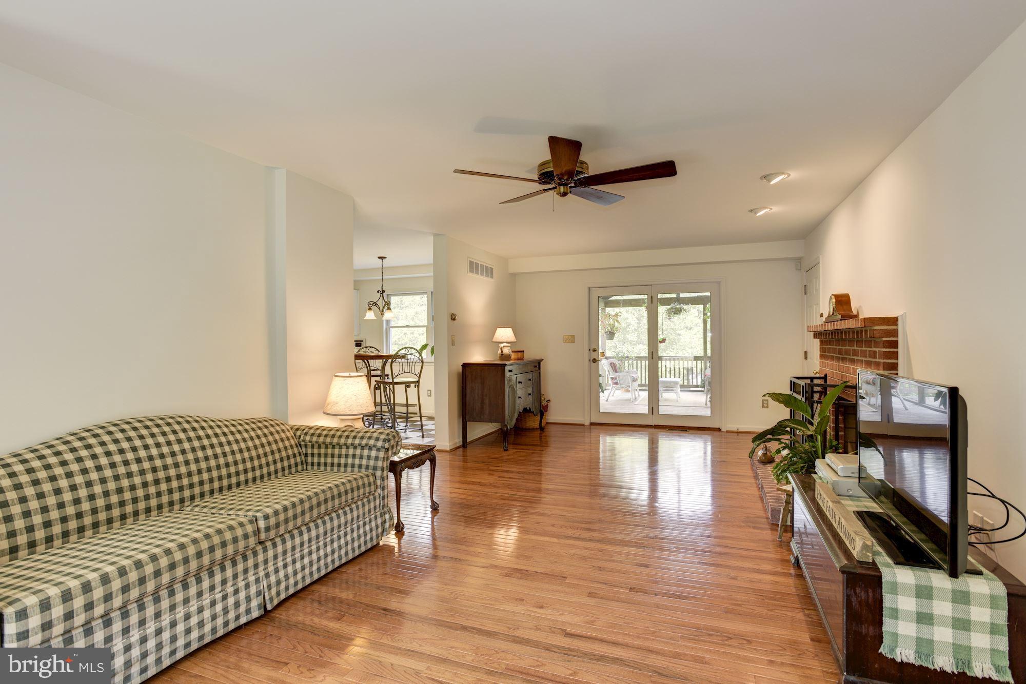 5327 Broadway Road White Hall, MD 21161 - Photo 6 of 49 Living Room
