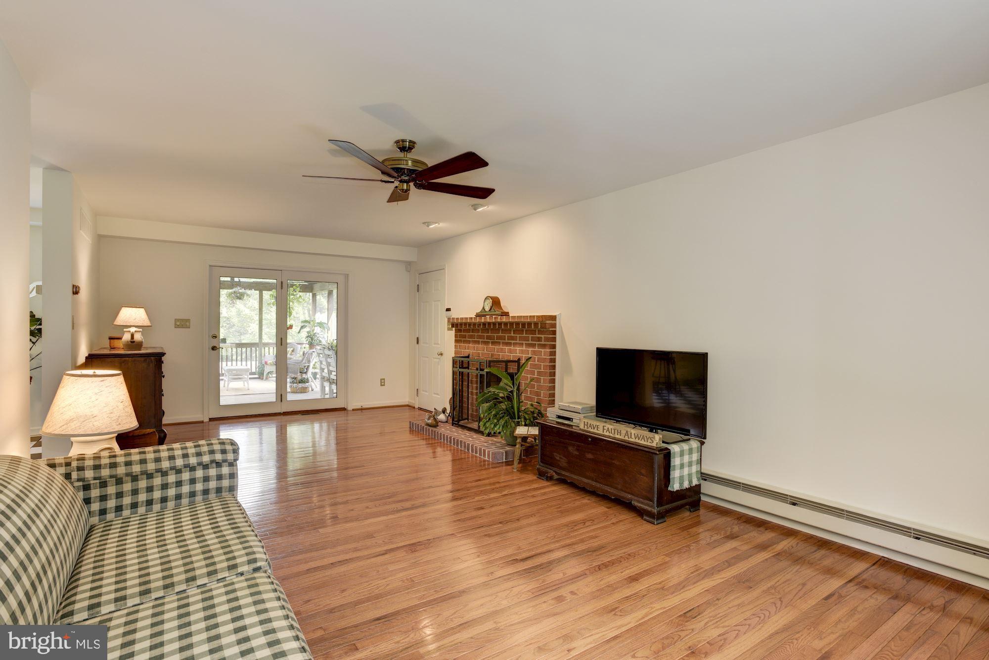 5327 Broadway Road White Hall, MD 21161 - Photo 7 of 49 Living Room