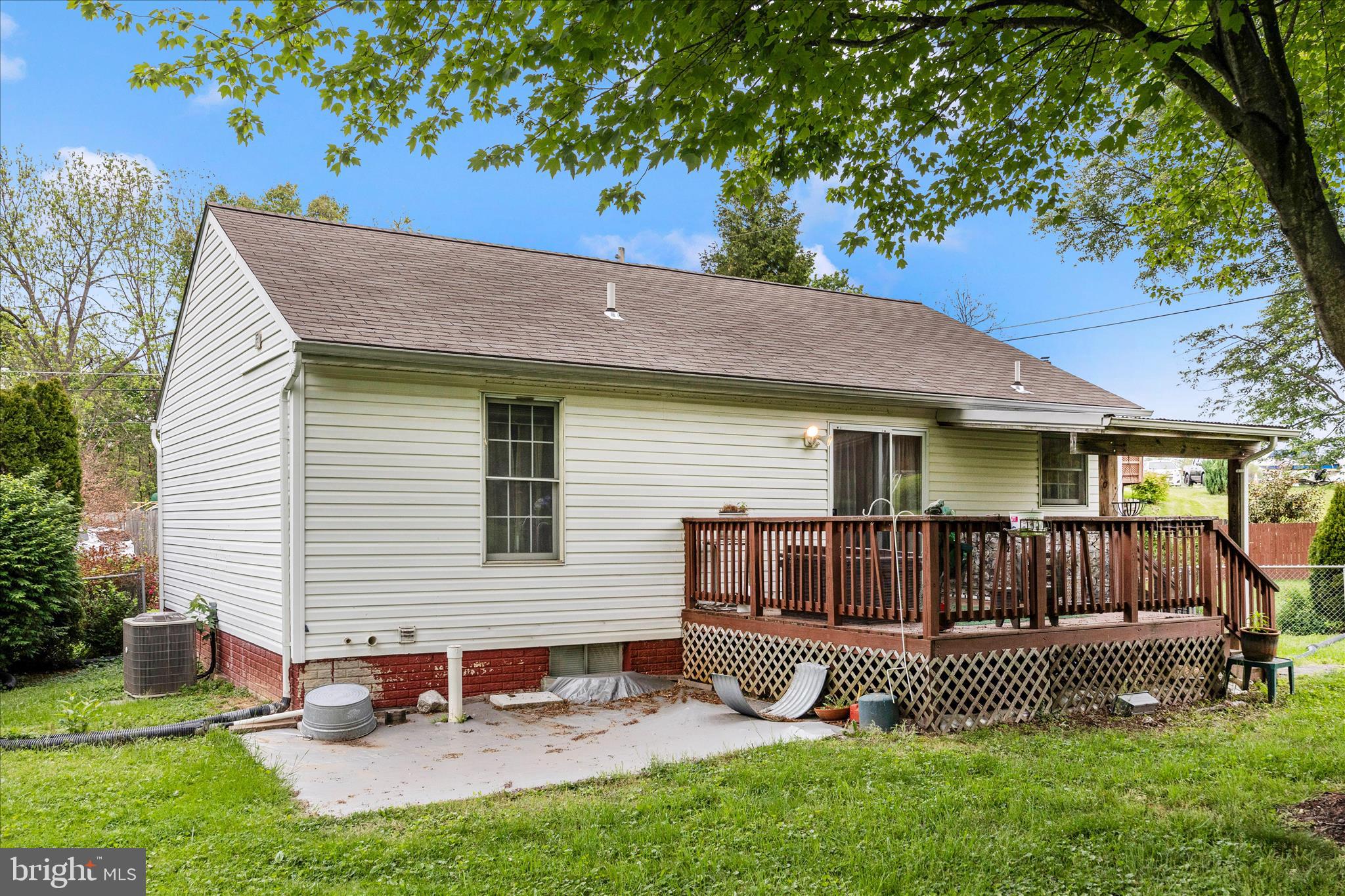 9549 Fingerboard Road Ijamsville, MD 21754 - Photo 42 of 50 Exterior Back