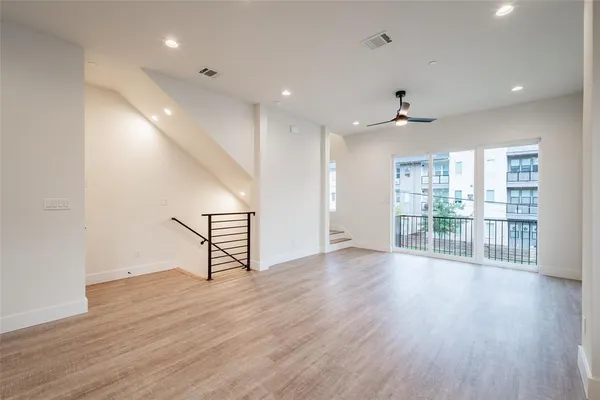 $2,995 | 1614 North Fitzhugh Avenue, Unit 204, Dallas, TX 75206