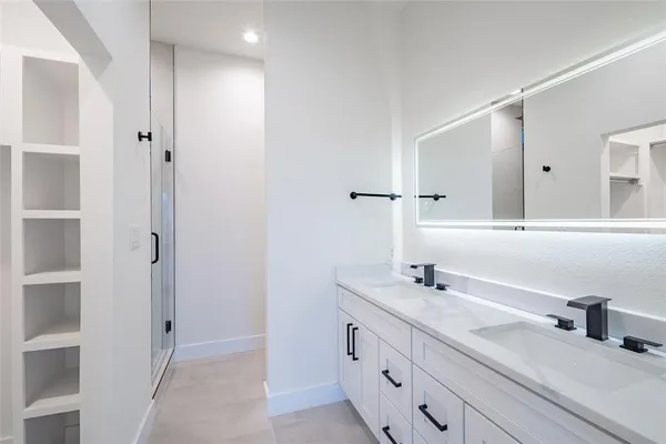 $2,995 | 1614 North Fitzhugh Avenue, Unit 204, Dallas, TX 75206