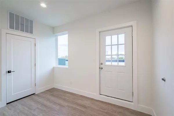 $2,995 | 1614 North Fitzhugh Avenue, Unit 204, Dallas, TX 75206