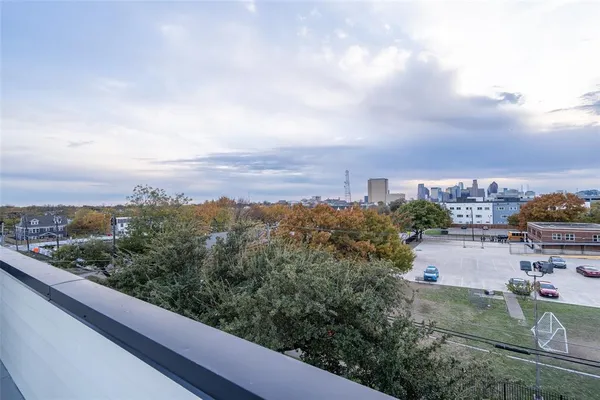 $2,995 | 1614 North Fitzhugh Avenue, Unit 204, Dallas, TX 75206