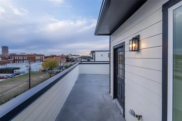 $2,995 | 1614 North Fitzhugh Avenue, Unit 204, Dallas, TX 75206