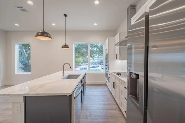 $2,995 | 1614 North Fitzhugh Avenue, Unit 204, Dallas, TX 75206