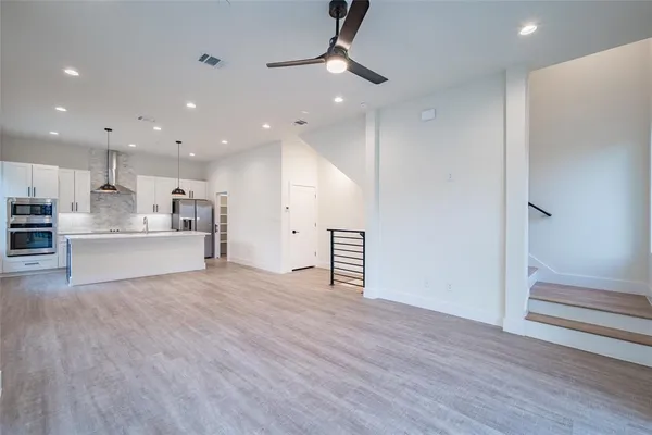 $2,995 | 1614 North Fitzhugh Avenue, Unit 204, Dallas, TX 75206