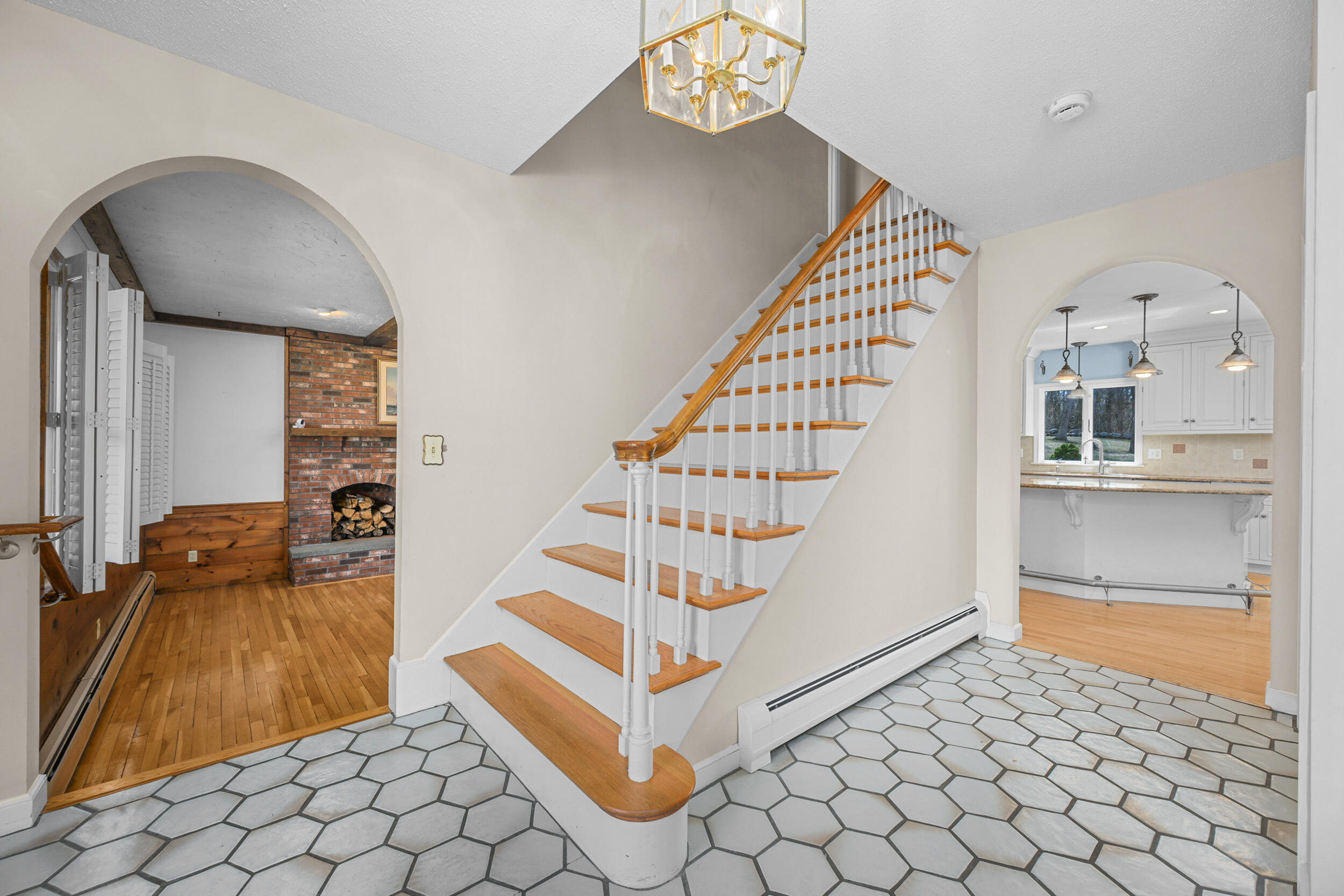 43 Sturgis Lane Barnstable, MA 02630 - Photo 12 of 70 a view of entryway with wooden floor