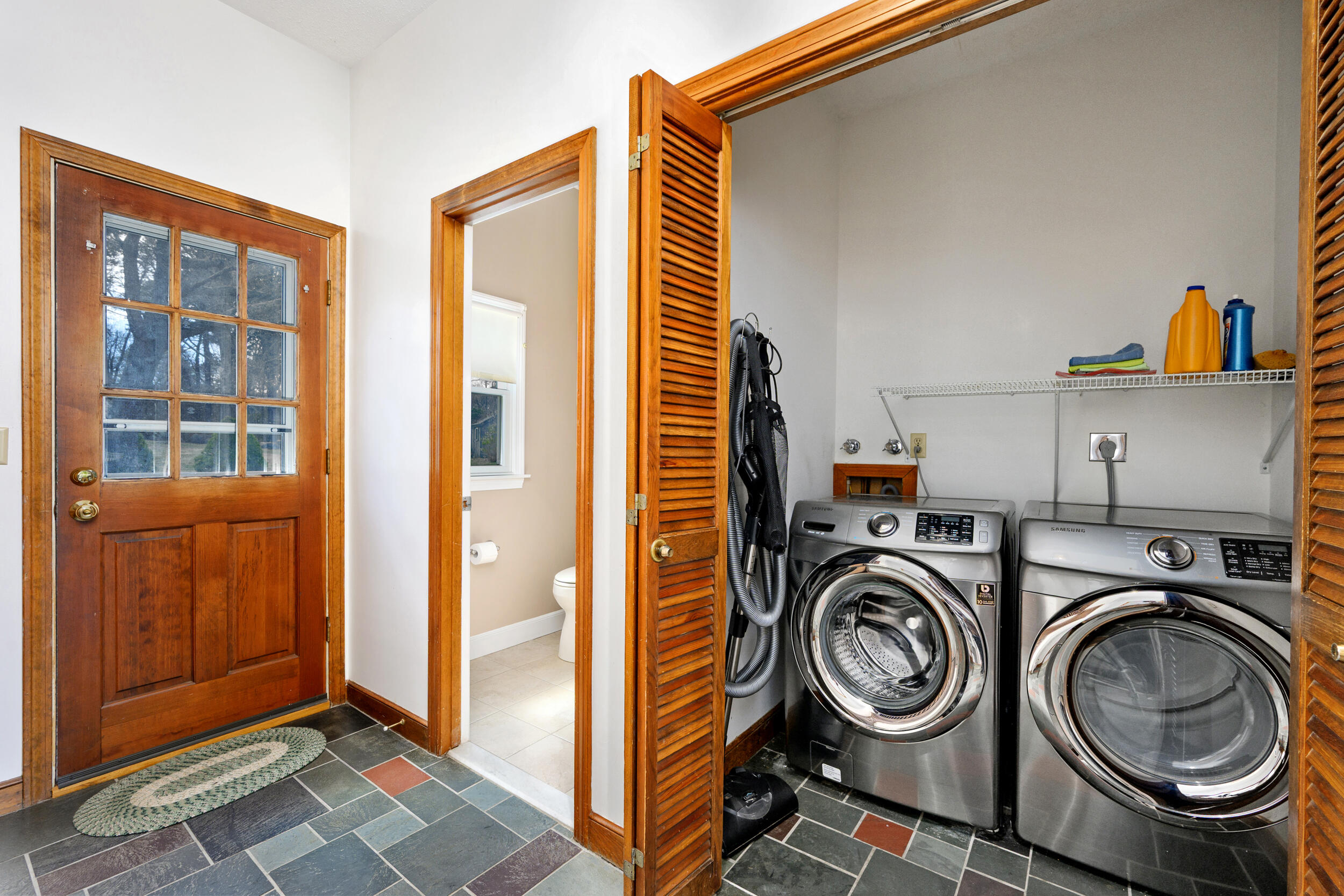 43 Sturgis Lane Barnstable, MA 02630 - Photo 25 of 70 a utility room with dryer and washer