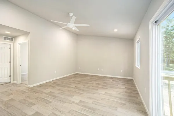 $384,900 | 18222 Loganwood Trail, Battle Creek, MI 49014