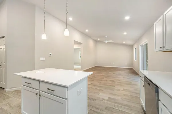 $384,900 | 18222 Loganwood Trail, Battle Creek, MI 49014