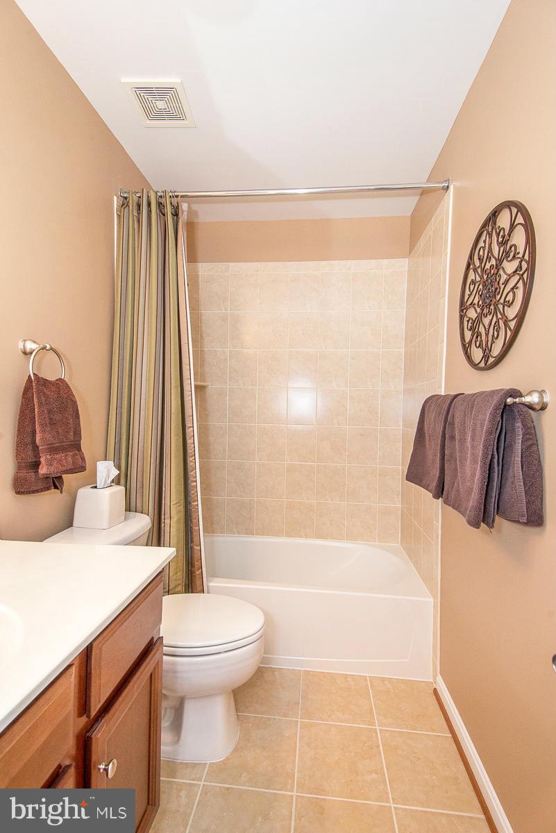 9181 Furey Road Lorton, VA 22079 - Photo 20 of 29 Bath