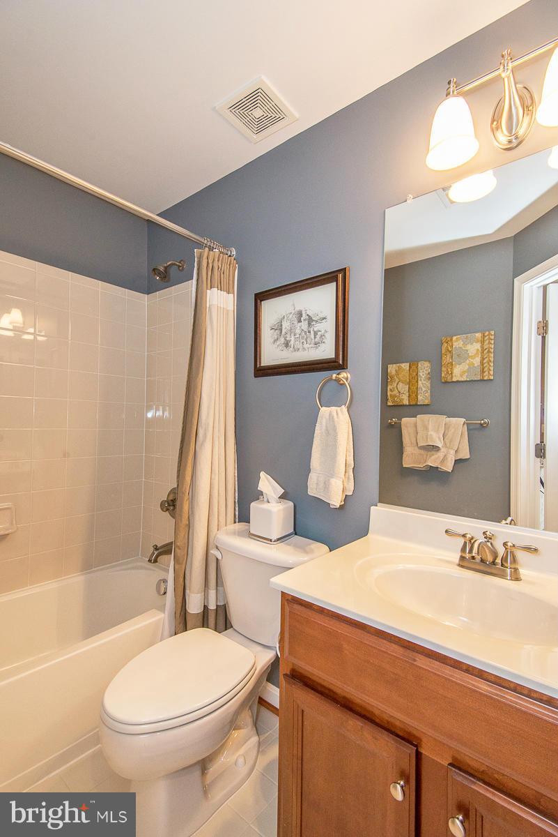 9181 Furey Road Lorton, VA 22079 - Photo 24 of 29 Bath