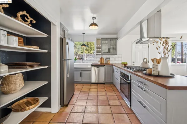 $799,000 | 1550 Havenscourt Boulevard, Oakland, CA 94621
