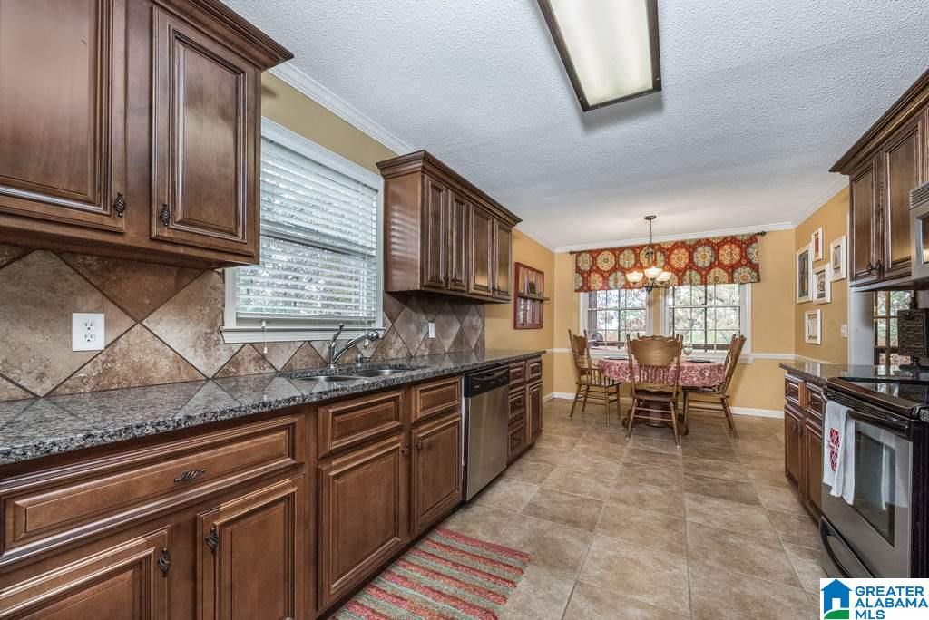 136 Shades Crest Road Birmingham, AL 35226 - Photo 10 of 34