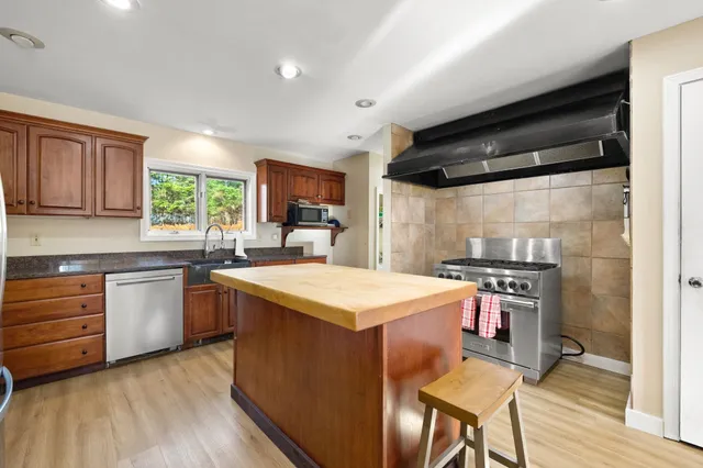 $4,700 | 31 Moulton Avenue, Greenland, NH 03840