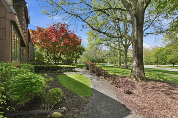 $365,000 | 6709 Quail Ridge Lane, Fort Wayne, IN 46804