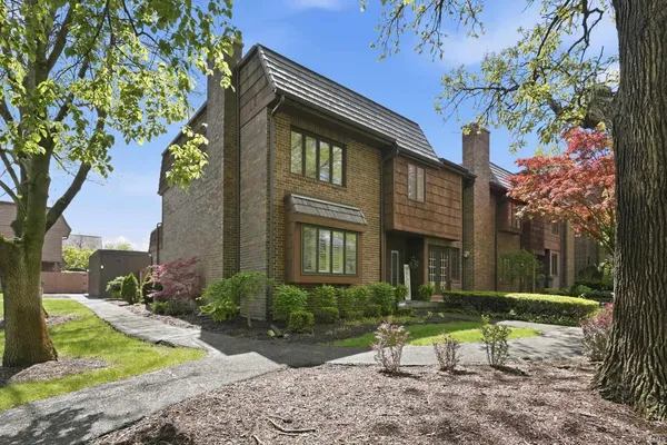 $365,000 | 6709 Quail Ridge Lane, Fort Wayne, IN 46804