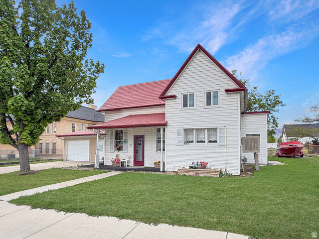155 North 100 East Castle Dale, UT 84513 - Photo 2 of 16