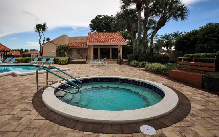 22656 Meridiana Drive Boca Raton, FL 33433 - Photo 19 of 22 COMMUNITY WHIRLPOOL