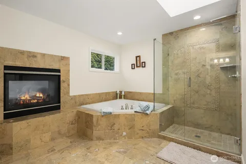 $2,795,000 | 2146 277th Avenue Southeast, Sammamish, WA 98075