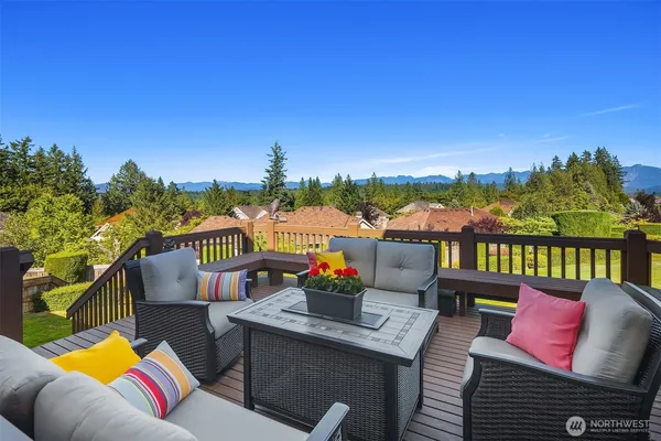 $2,795,000 | 2146 277th Avenue Southeast, Sammamish, WA 98075